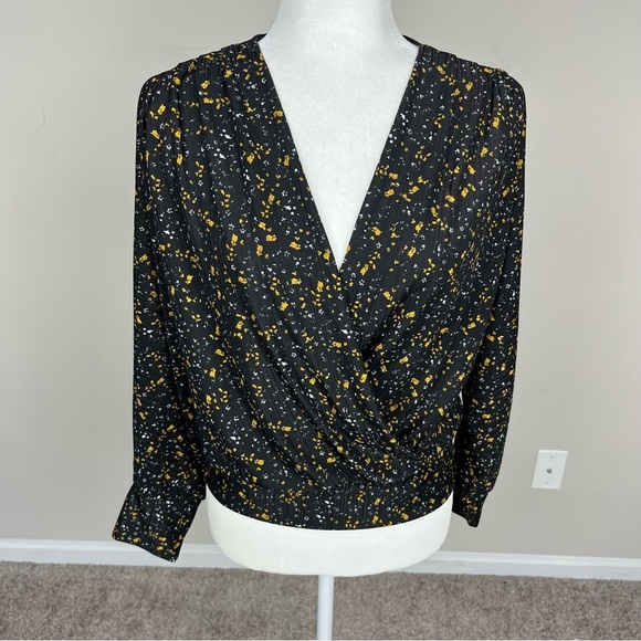 DEX V-NECK PLEATED LONG SLEEVE BLOUSE IN BLACK AND YELLOW PRINT SIZE SMALL - Picture 7 of 16